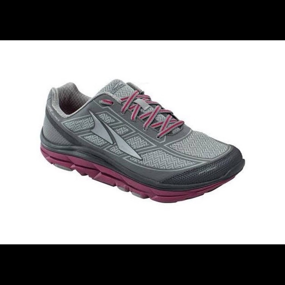 Altra Provision 3.5 running shoe. New in the box.